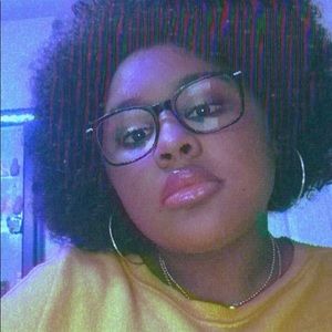 Meet your Posher, Ariana